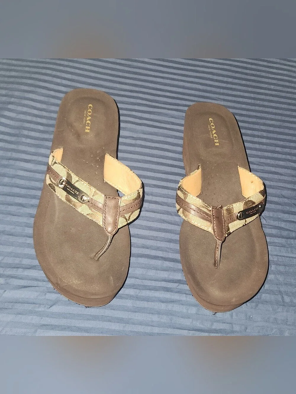 COACH Brown Signature Canvas Thong Sandals Size 8.5